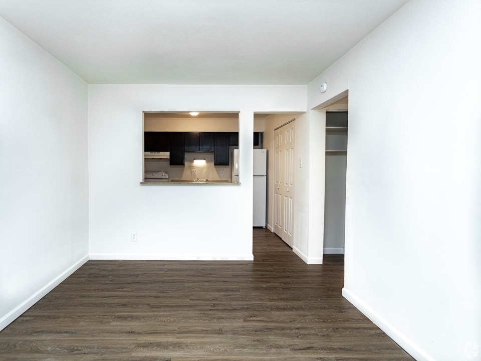 Living Room at Springwood Apartments in Saint Louis, MO 63121