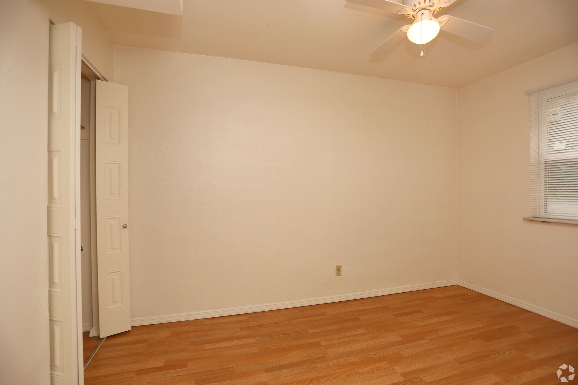 Springwood Apartments third bedroom in Saint Louis, MO
